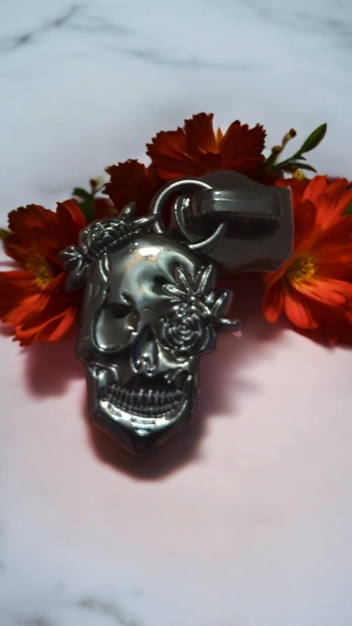 #5 Floral Skull Zipper Pulls