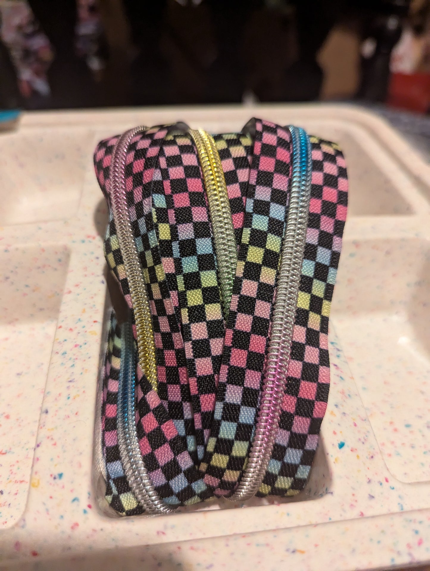 #5 Zipper Tape - Rainbow Checker w/ Rainbow Teeth